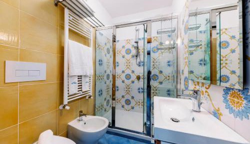 Double Room with Balcony and Sea View