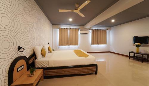 Deluxe Double or Twin Room with Balcony