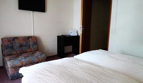 Family Room with 2 Rooms