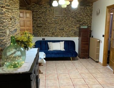 Apartment with Garden View