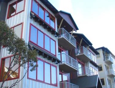 Two-Bedroom Apartment with Mountain View