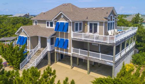 Eight-Bedroom House