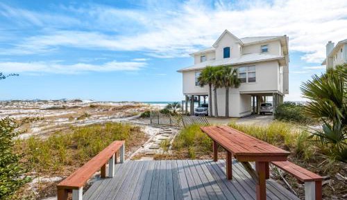 Four bedroom holiday home 