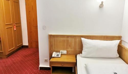 Economy Single Room