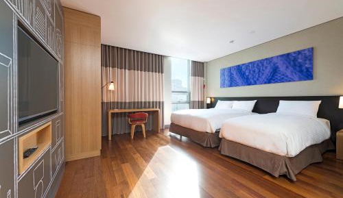 Deluxe Room with One Double and One Single Bed