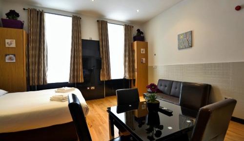 Studio (3 Adults)