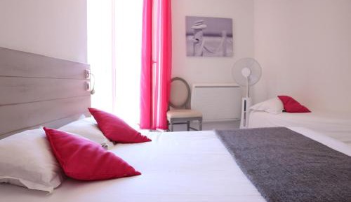 Double or Twin Room with Terrace