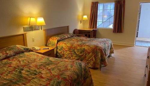 Standard Room with Two Double Beds - Non-Smoking - Pet Friendly