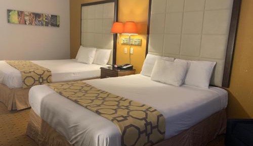 Queen Room with Two Queen Beds - Non-Smoking