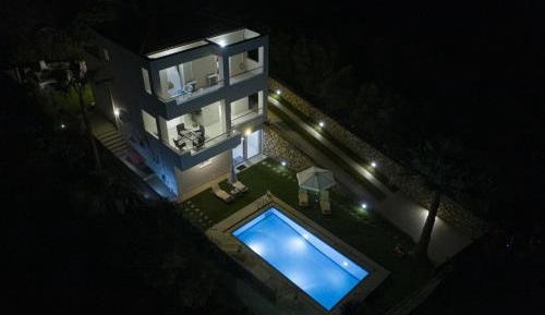 Villa with Private Pool