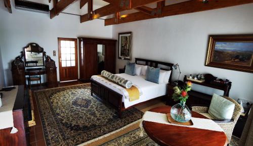 Deluxe Queen Room