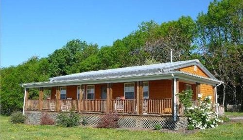Three-Bedroom Holiday Home 