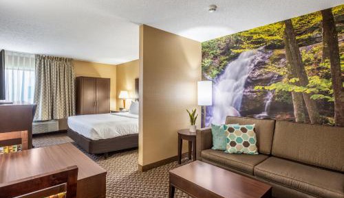 King Suite with Sofa bed - Non Smoking/Upper floor