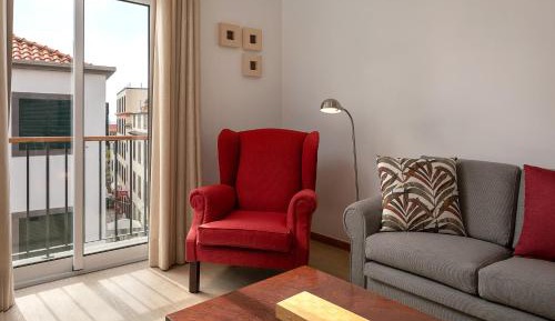Apartment with City View