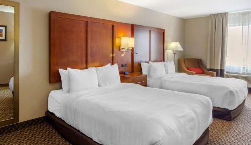 Queen Room with Two Queen Beds - Non-Smoking
