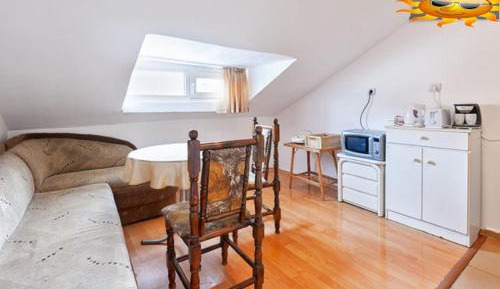 Standard Apartment with Private Bathroom