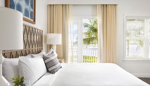 King Suite - Water Front