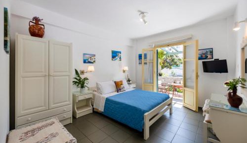 Studio (3 Adults)