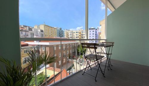 Double Room with Balcony and Shared Bathroom