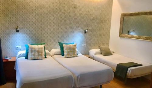 Comfort Triple Room with Shower