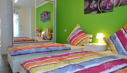 One-Bedroom Apartment with Balcony