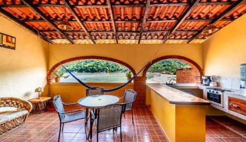 One-Bedroom Apartment (2 Adults)