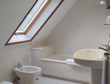 Twin Room with View