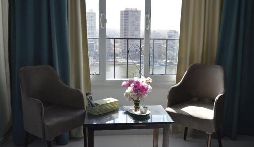 Deluxe Double Room with Panoramic Nile and Pyramids View