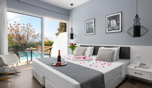 Honeymoon Suite with Private Pool