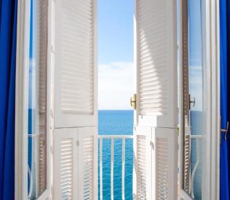 Double Room with Balcony and Sea View