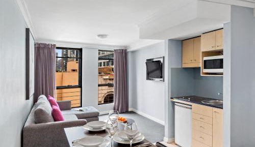 Open-Plan Family Suite with Two Queen Beds