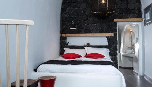 Double Cave Suite