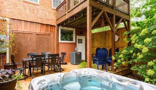 Three-Bedroom Holiday Home 