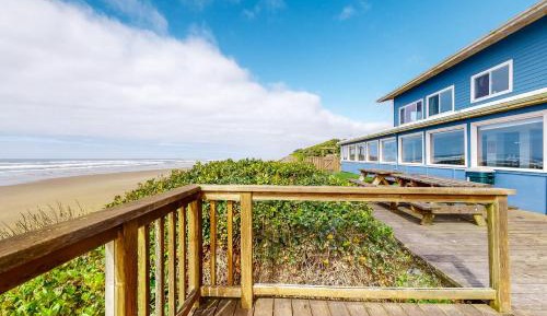 Five Bedroom Holiday Home