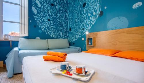 Large Double or Twin Room