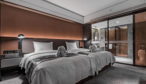 Business Twin Room with Bathtub