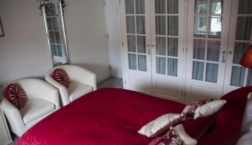 Double Room with Private External Bathroom