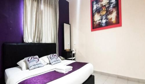 Standard Queen Room