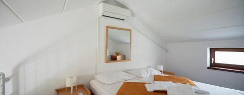 Apartment - Split Level