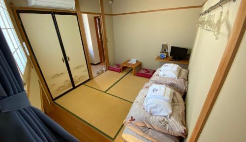 Japanese-Style Twin Room with Shared Bathroom and Toilet
