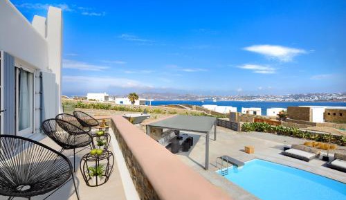 Six Bedroom Deluxe Villa with Private Pool