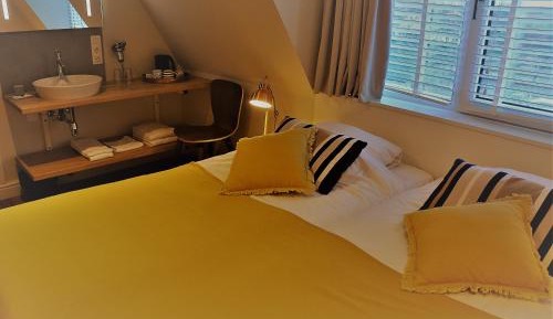 Small Twin Room