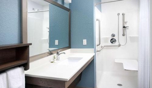 Suite with Two Queen Beds - Accessible/Non-Smoking