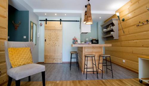 Deluxe Apartment 5
