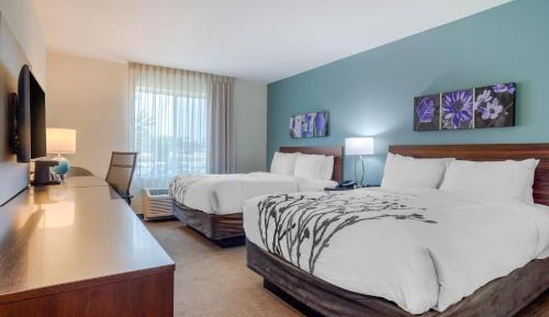 Queen Room with Two Queen Beds - Accessible/Non-Smoking 