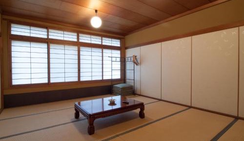 Standard Twin Room with Garden View