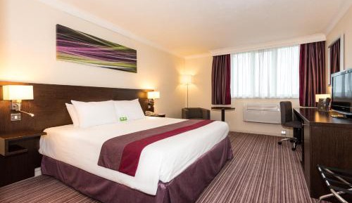Premium King Room