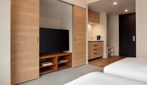 Studio King Bed