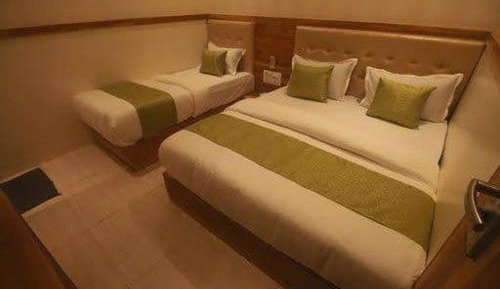 Economy Triple Room with Shared Bathroom