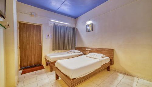 Deluxe Ac Room